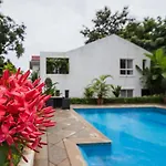 Stayvista At Bohemian Villa