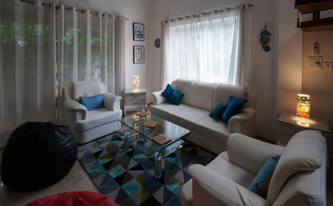 Stayvista At Bohemian Villa Assagao